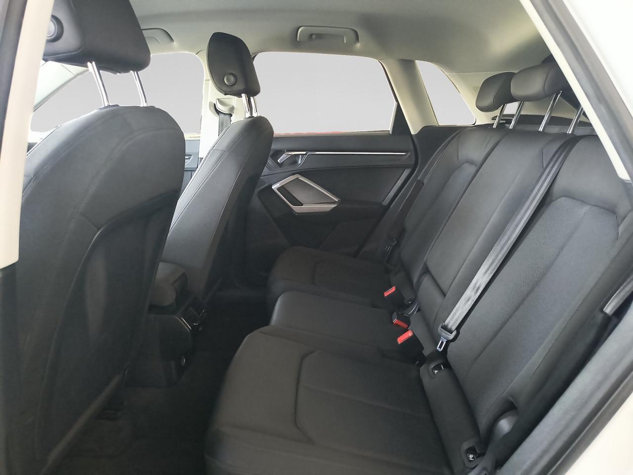 AUDI Q3 II 2018 - Q3 35 2.0 tdi Business s-tronic