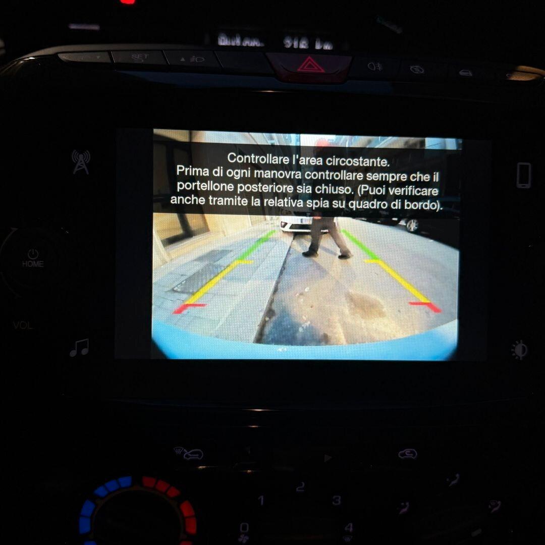 Lancia Ypsilon 1.0 Hybrid 2024