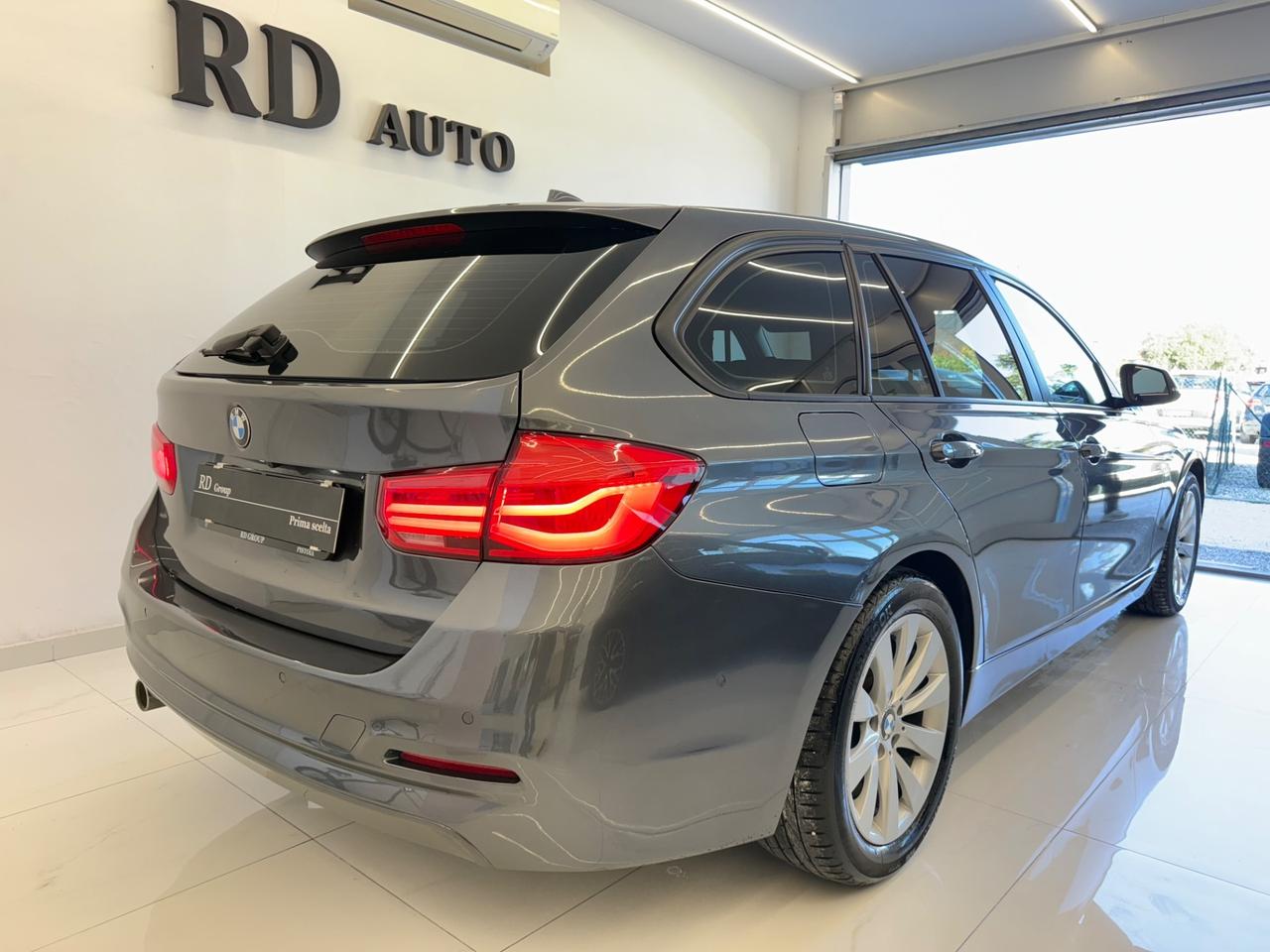 BMW 316d Touring Sport automatica okneopatentati