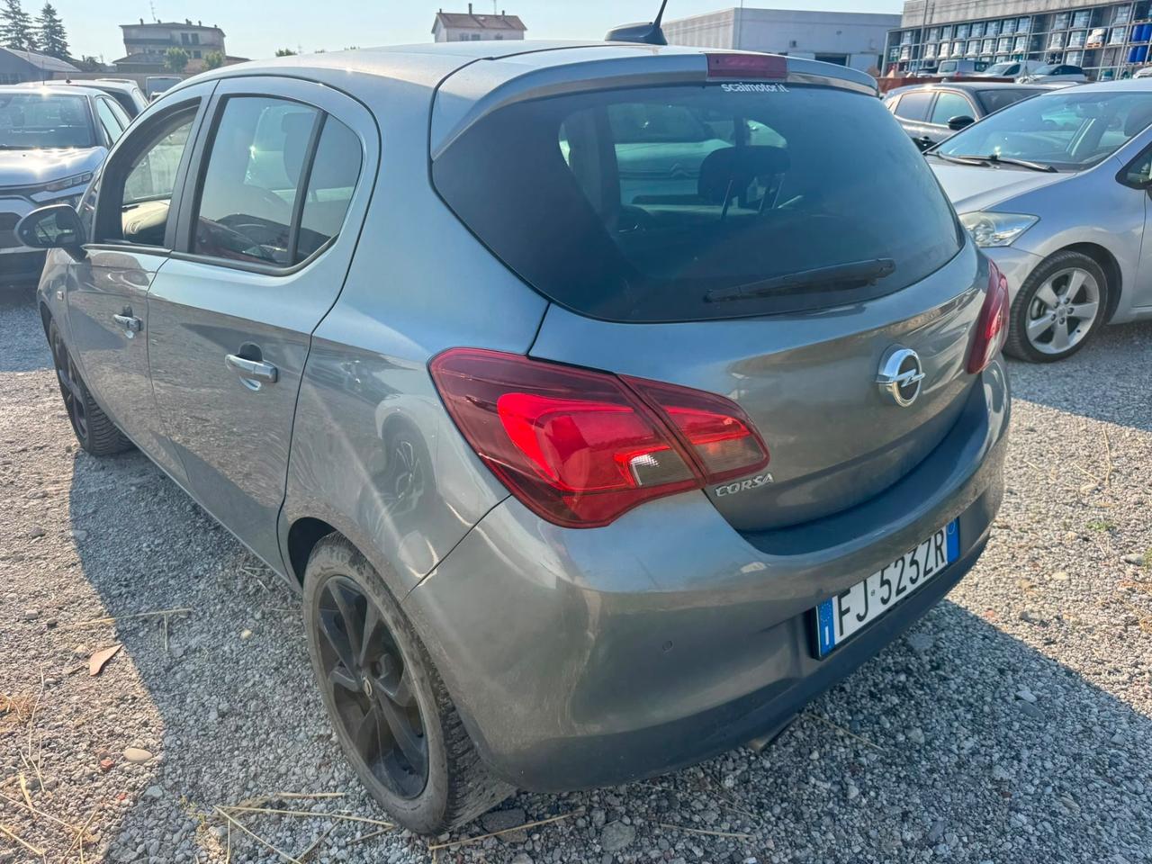 Opel Corsa 1.2 5 porte