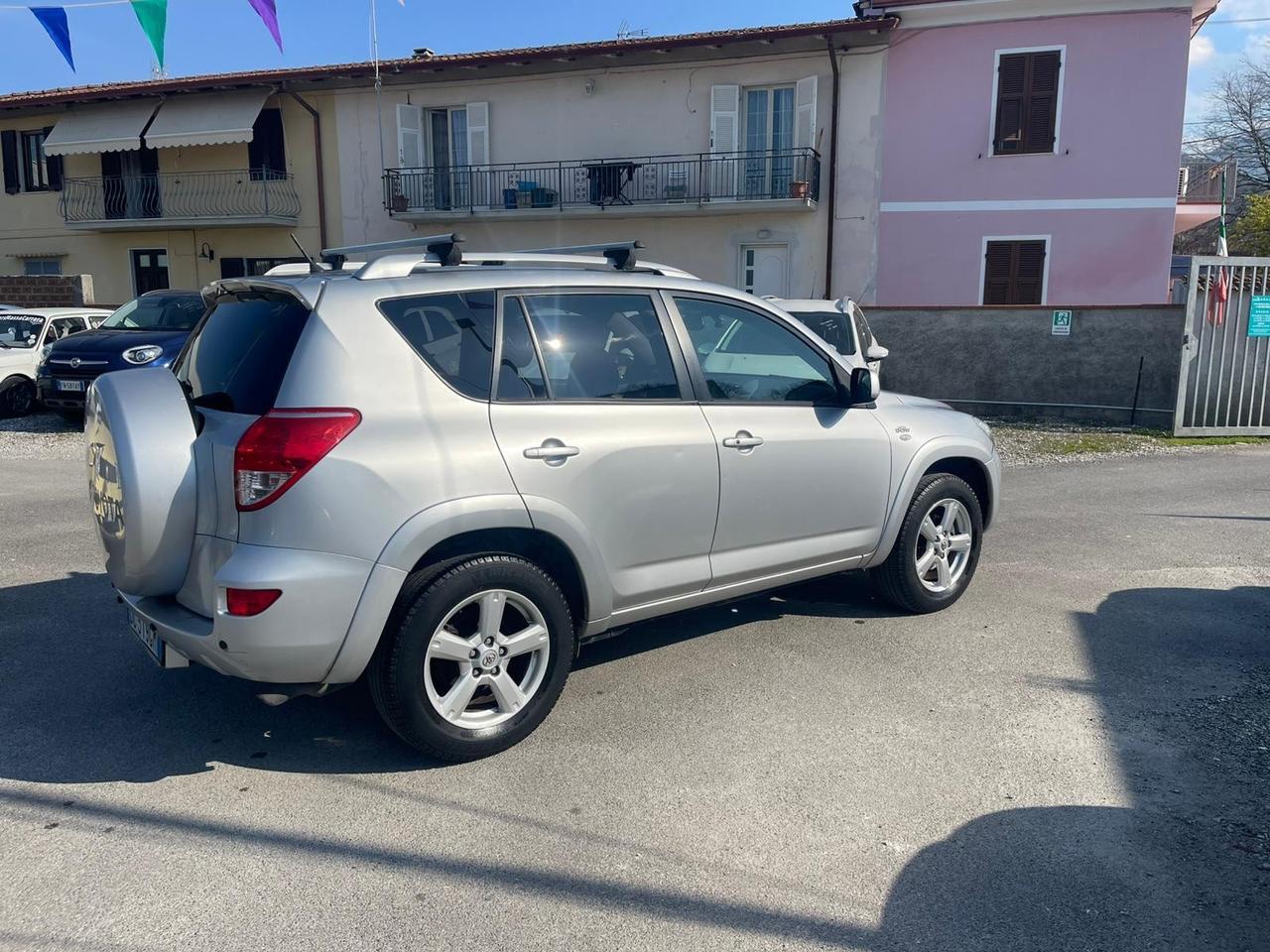 Toyota RAV 4 RAV4 2.2 D-4D 177 CV Luxury