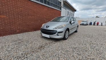Peugeot 207 1.4 8V 75CV 5p. ONE Line