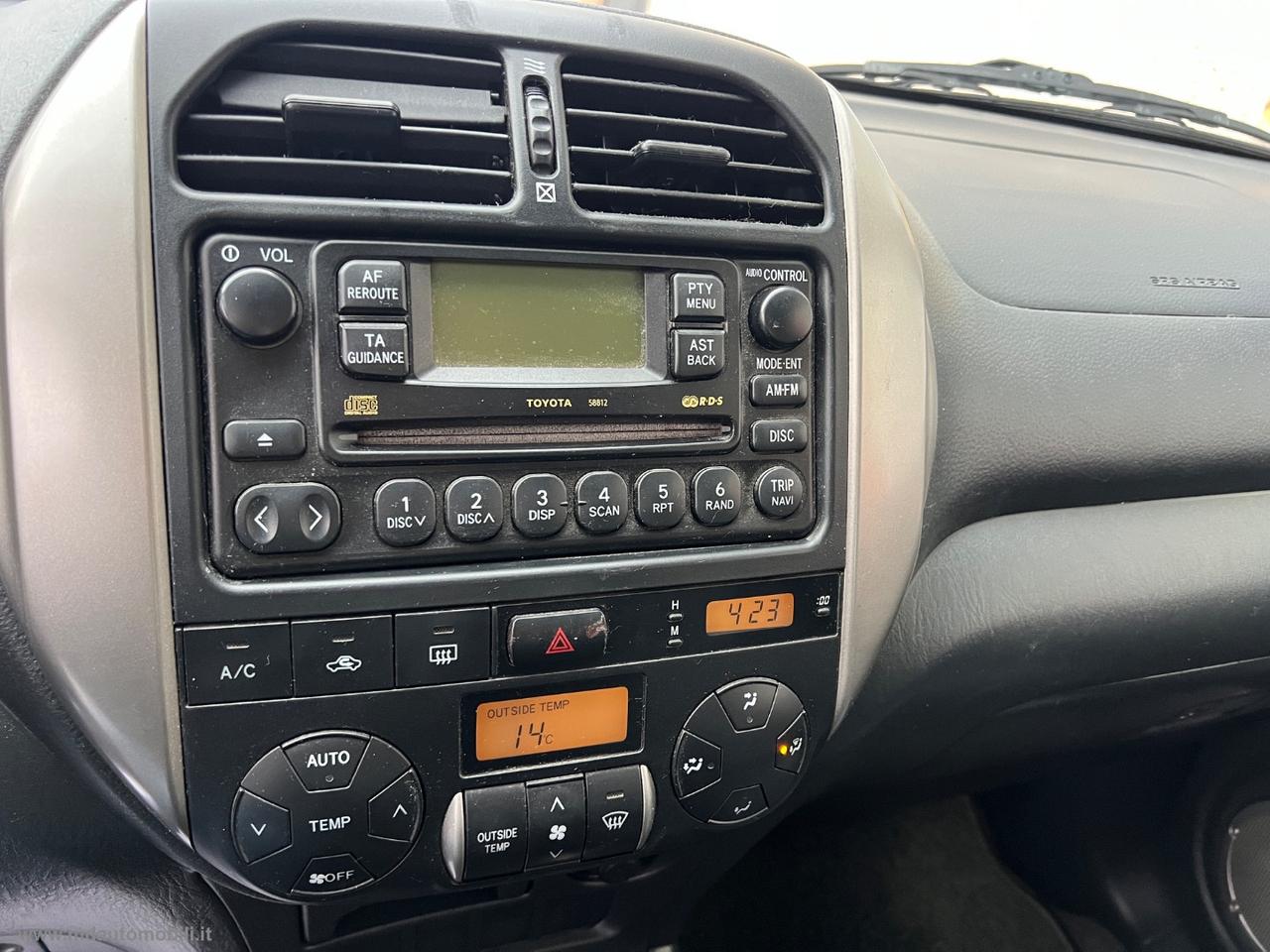 TOYOTA RAV4 2.0 16V 5p. BENZINA