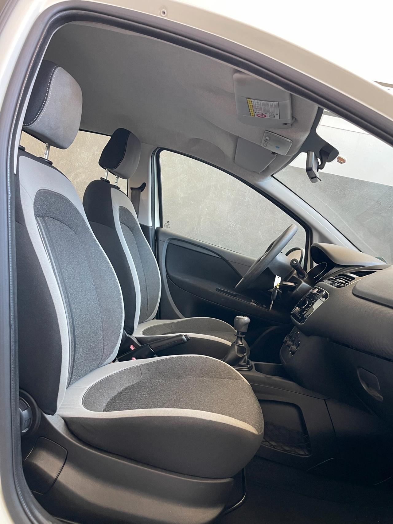 Fiat Punto Evo 1.2 5 posti Dynamic Blue&Me