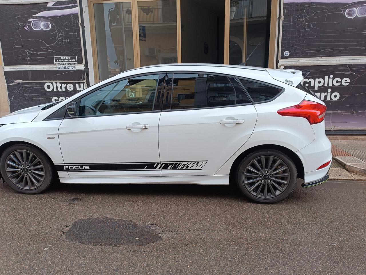 Ford Focus 1.5 TDCi 120 CV ST LINE PERSONALIZZATA