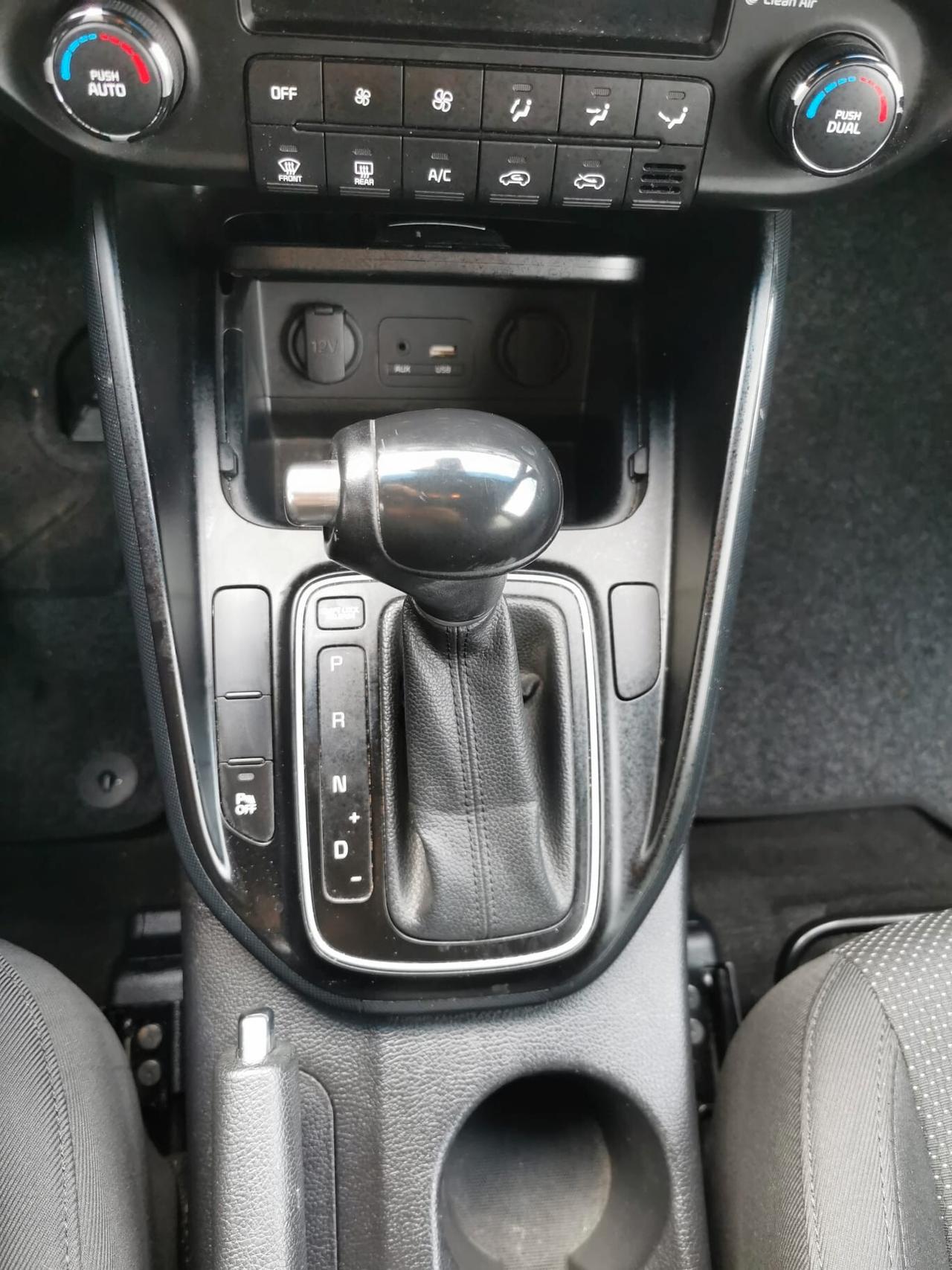 Kia Carens 1.7 CRDi 136 CV Auto Class 2015