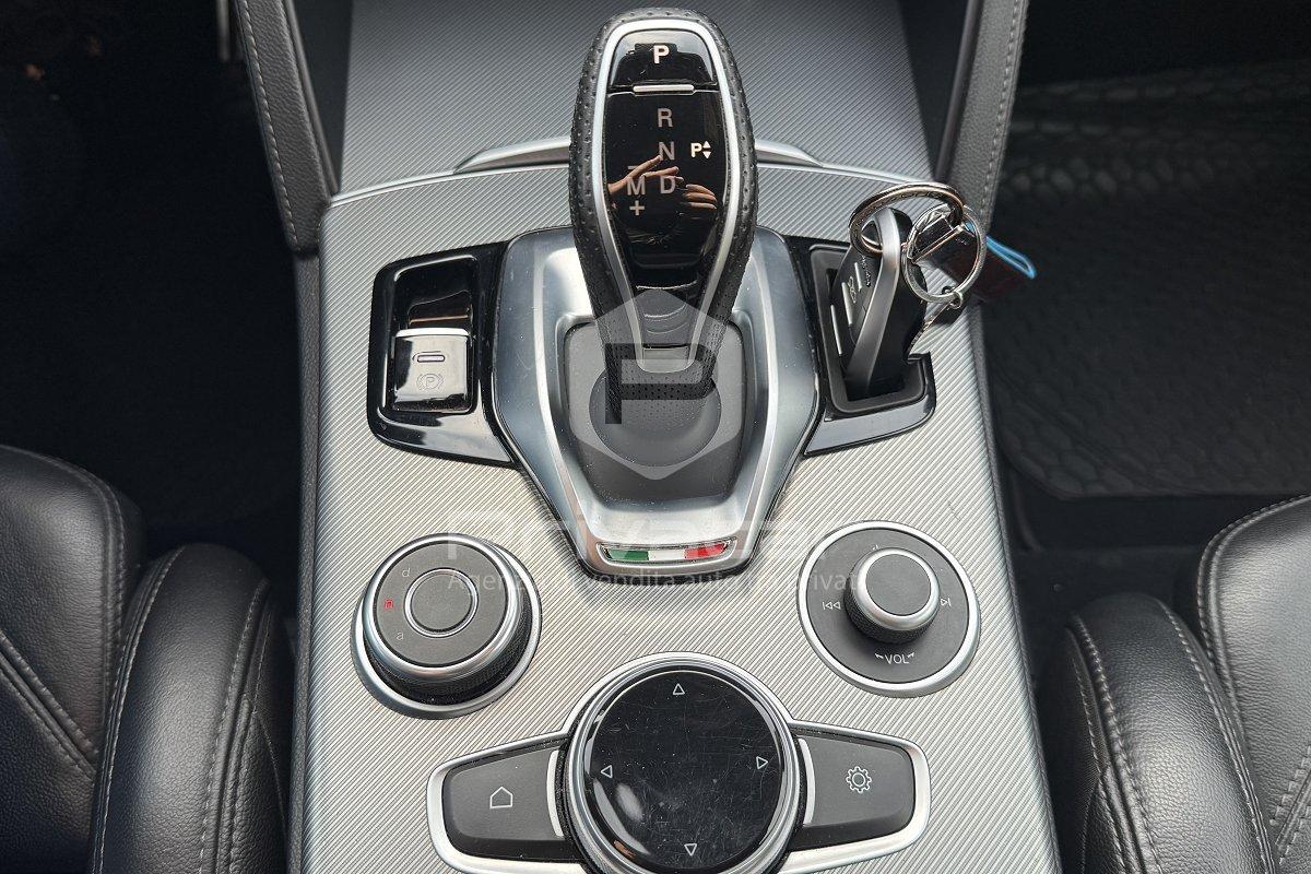 ALFA ROMEO Stelvio 2.2 Turbodiesel 210 CV AT8 Q4 Veloce