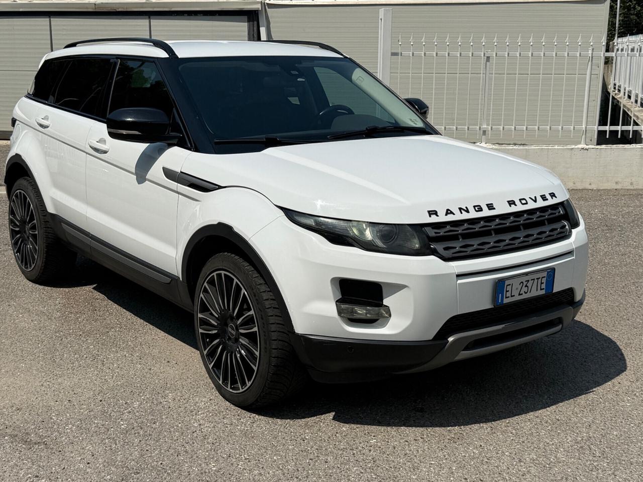 Land Rover Range Rover Evoque 2.2 TD4 5p. Dynamic 4WD