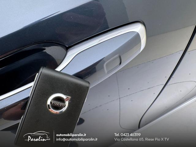 VOLVO XC90 B5 (d) AWD Geartronic 7 posti Inscription Tetto
