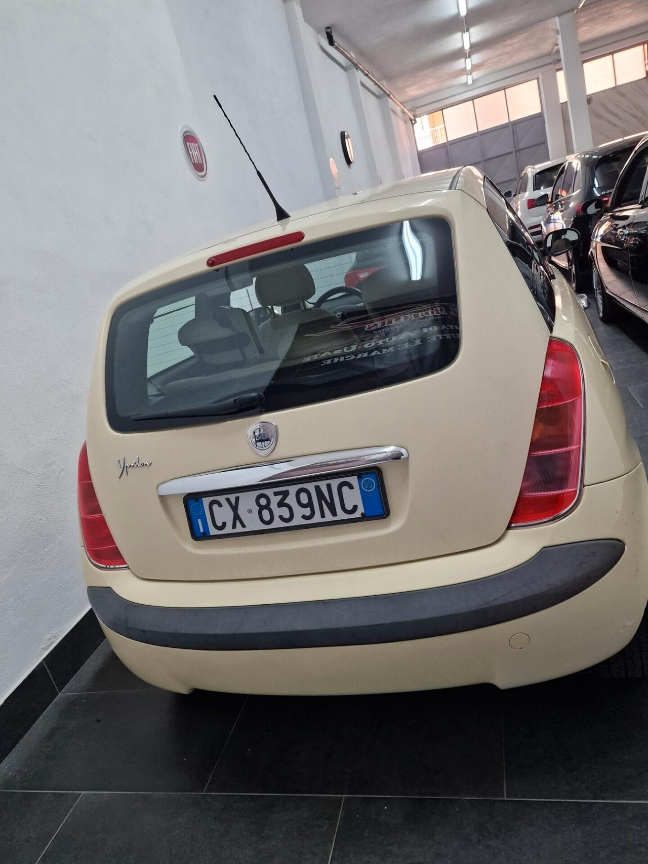 Lancia Ypsilon 1.2 Argento