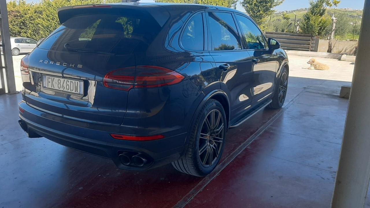 Porsche Cayenne 3.0 Diesel Platinum Edition