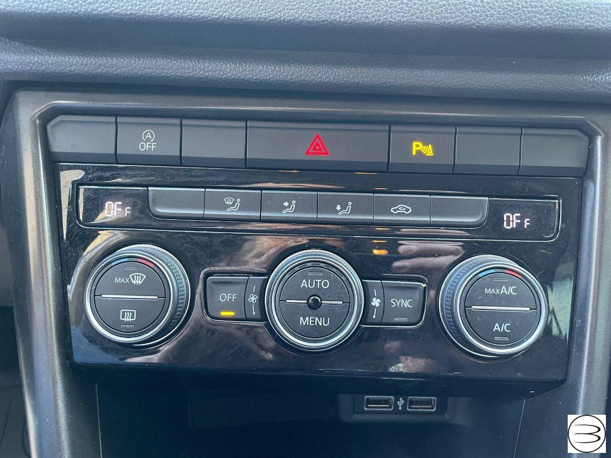 VOLKSWAGEN - T-Roc - 1.6 TDI SCR Style BlueMotion Tech.