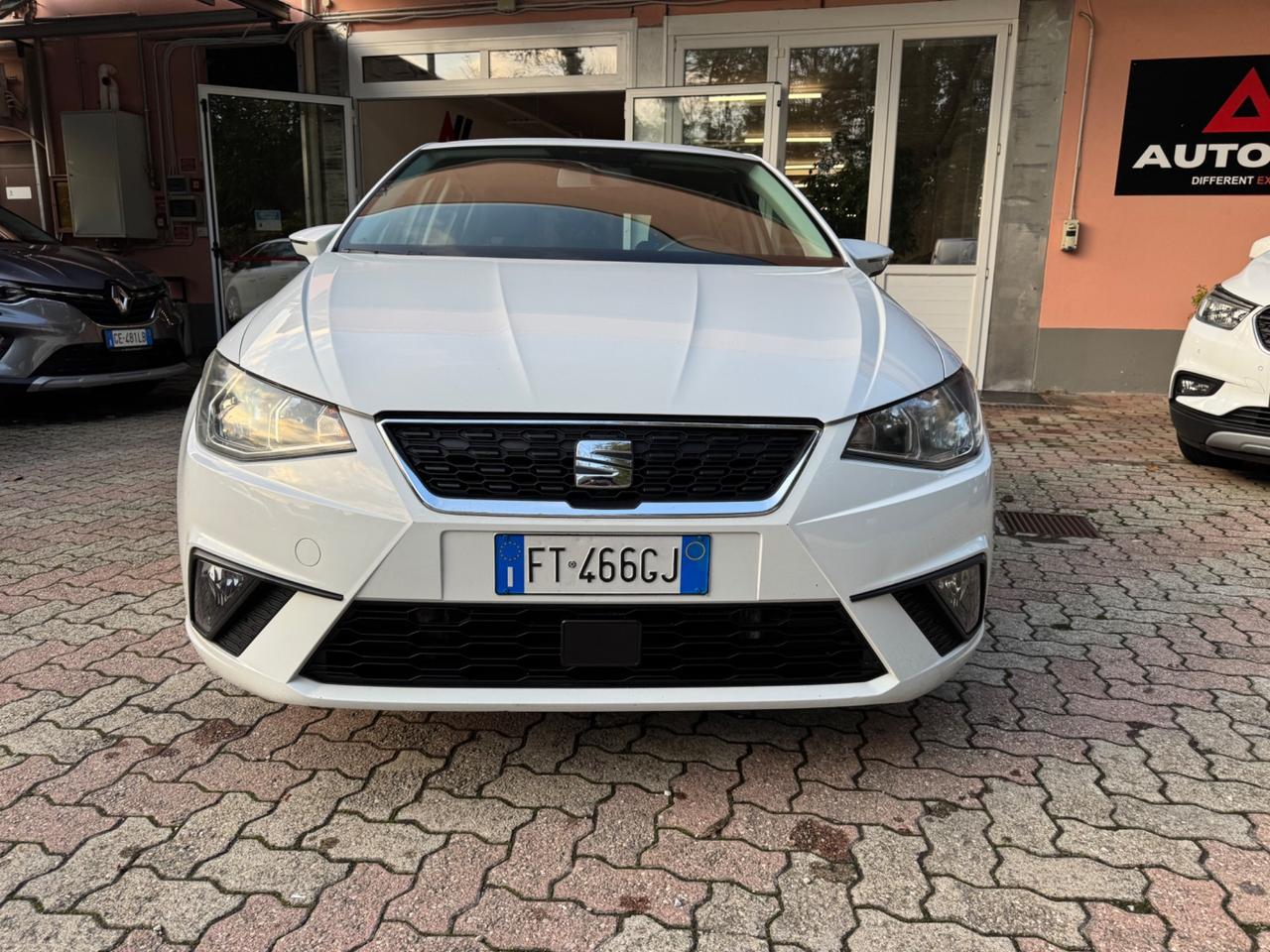 Seat Ibiza 1.6 TDI 95 CV * AUTOMATICA* NEOPATENTATI *