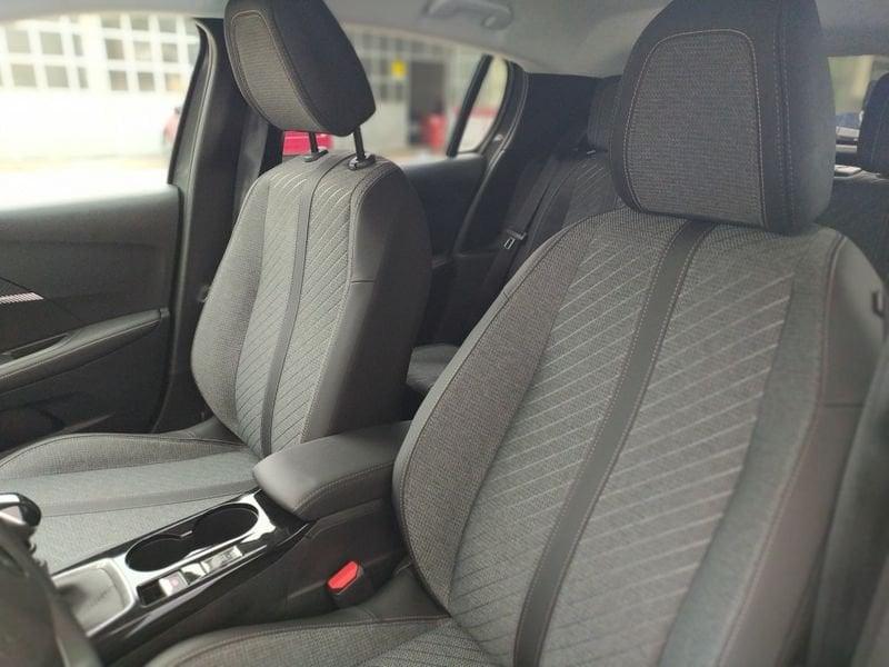 Peugeot 208 100 Allure CBC Navigat-2 Telecam