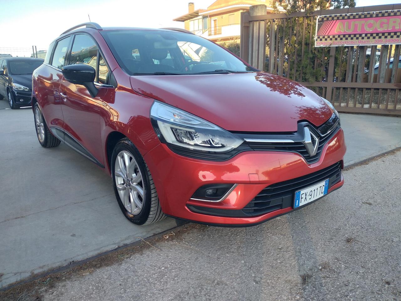 Renault Clio Sporter dCi 8V 90 CV Moschino Intens