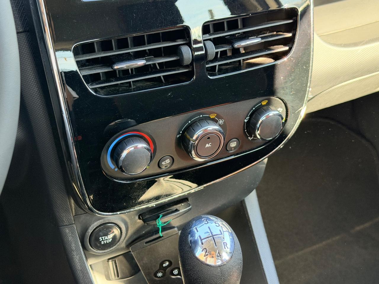Renault Clio 1.5 dCi 8V 75CV 5 porte