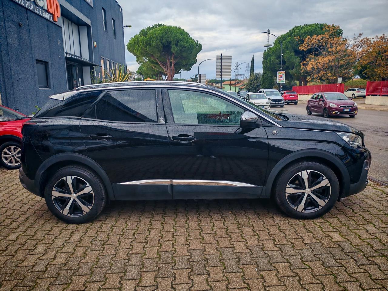 Peugeot 3008 BlueHDi 130 S&S EAT8 Crossway
