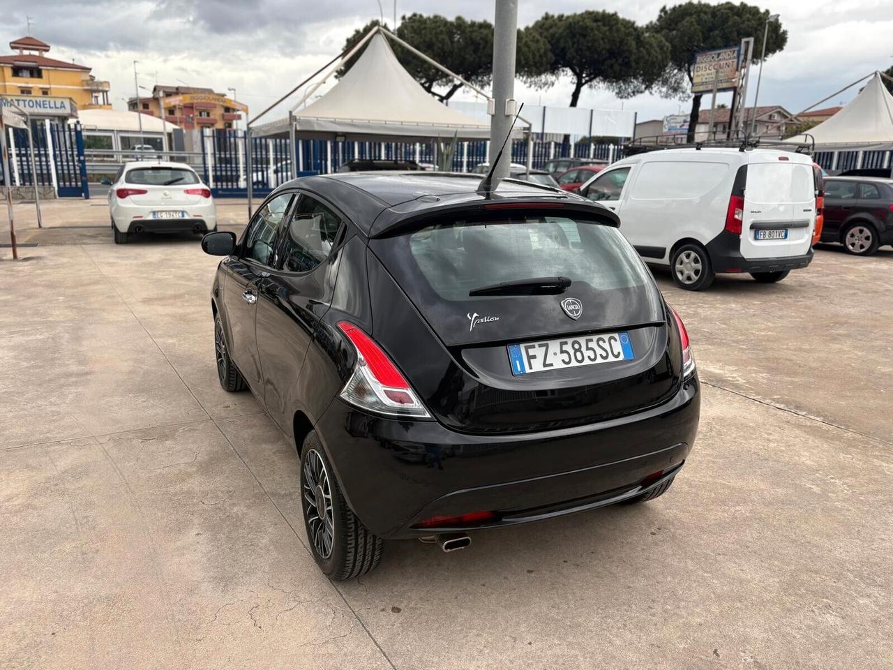 Lancia Ypsilon 1.2 69 CV 5 porte GPL Ecochic Gold