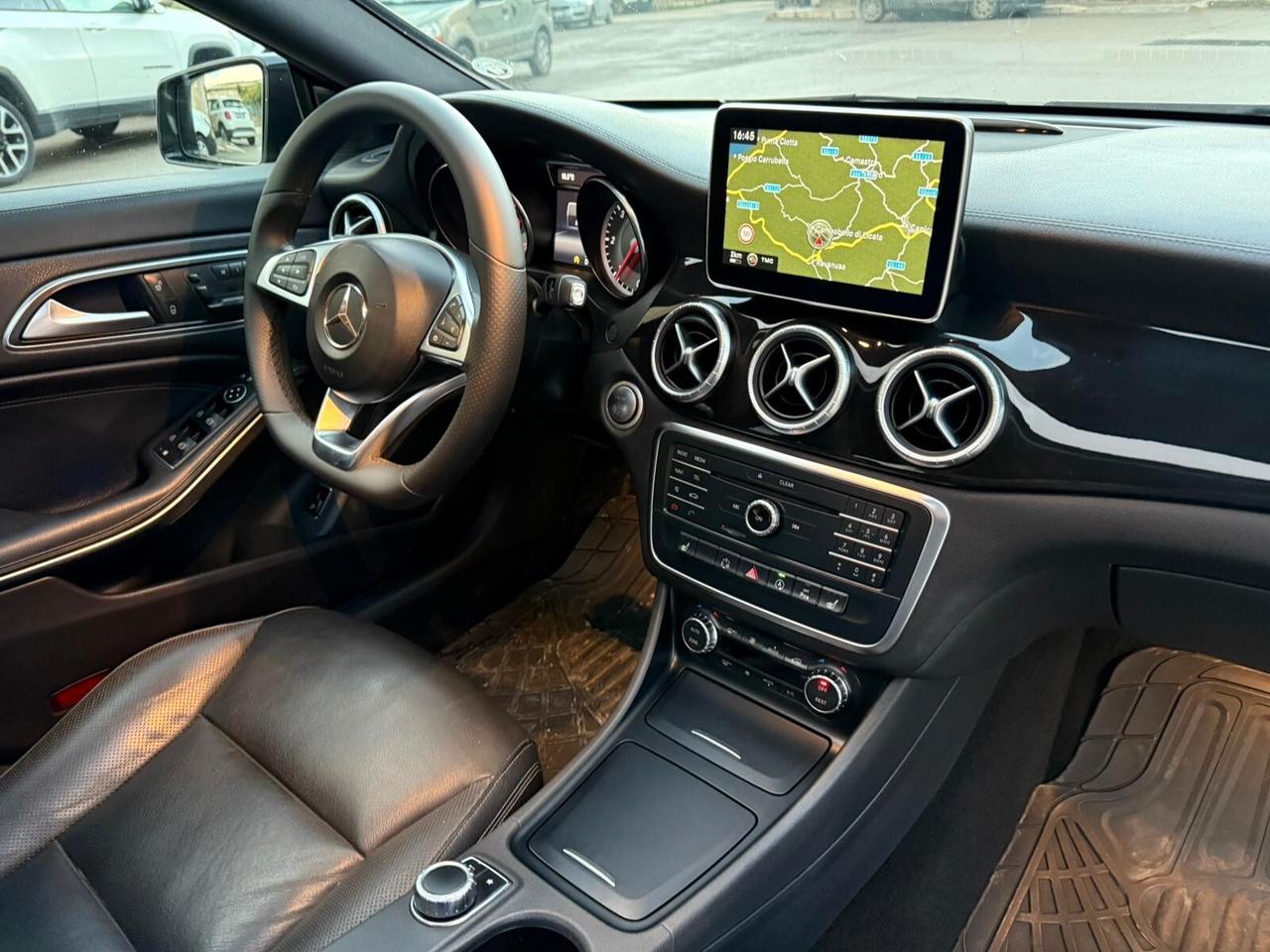 Mercedes-benz CLA 220 d Automatic Premium