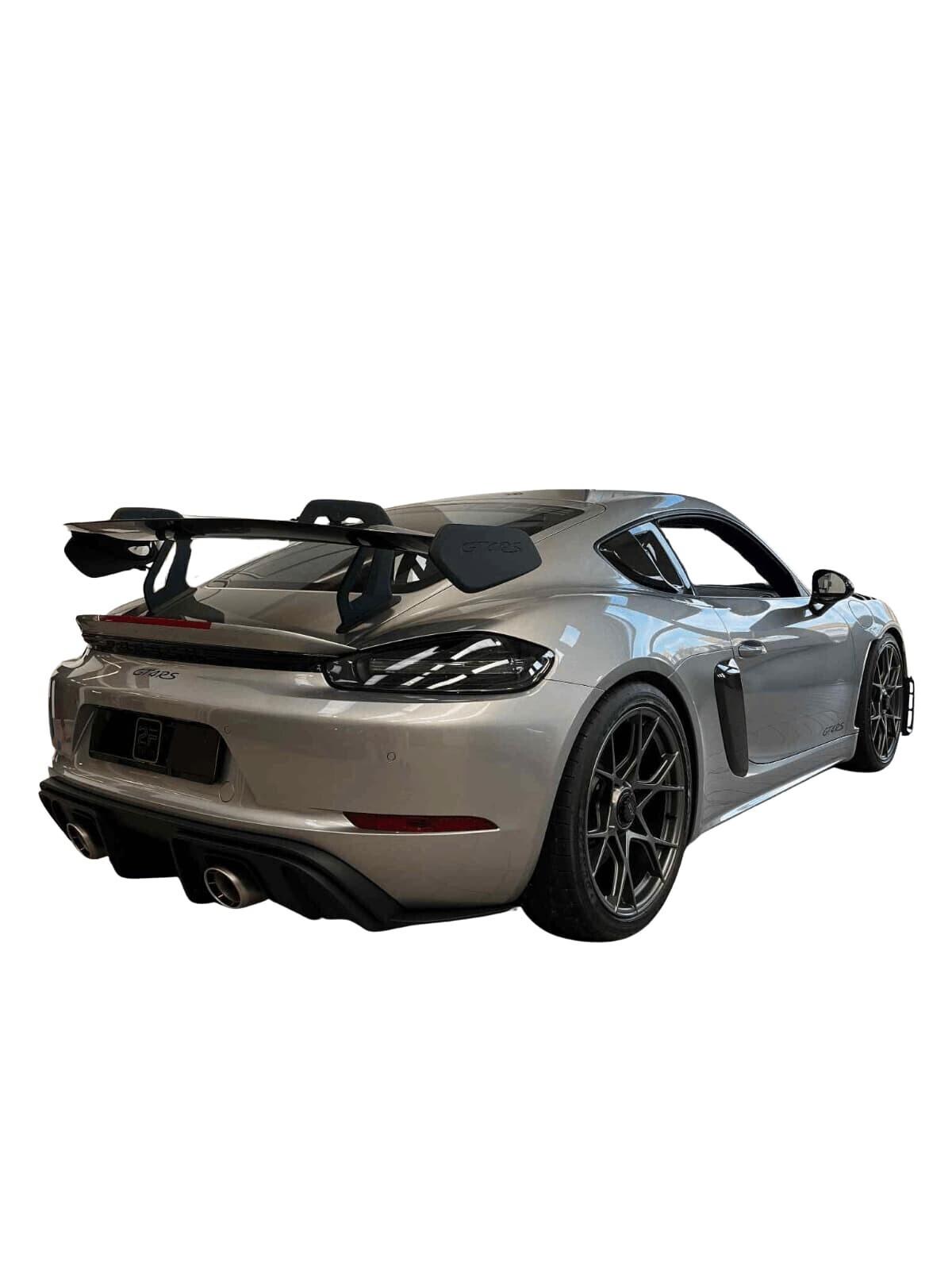 Porsche Cayman GT4 RS