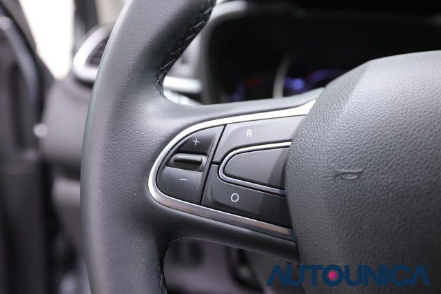 RENAULT Kadjar BLUE DCI 8V 115CV EDC TECHNO FARI LED