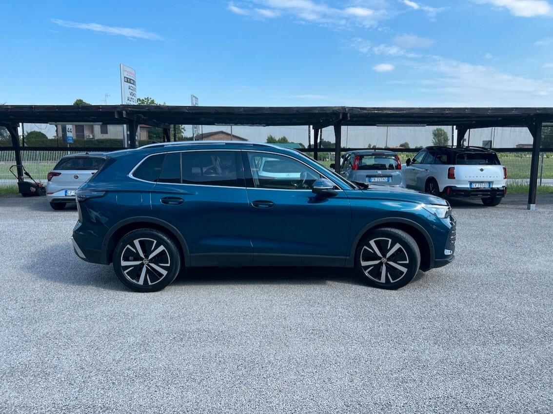 Volkswagen Tiguan 2.0 tdi Elegance 150cv dsg GAR. VW 05/2028 - Tetto Apribile