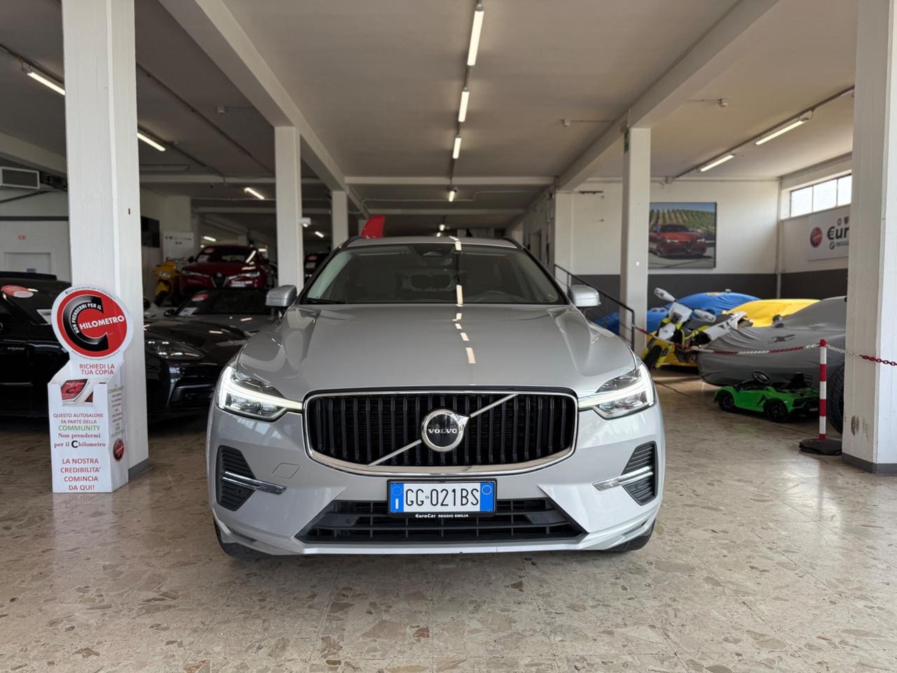 Volvo XC60 2.0 B4 197CV Geartronic Momentum Pro 10/2021 EURO 6D
