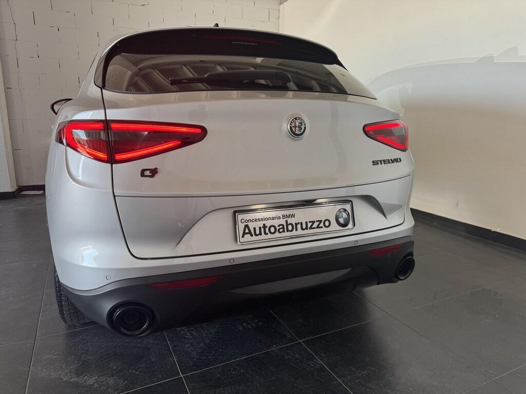 Alfa Romeo Stelvio 2.2 Turbo Sprint Q4 AT8