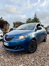 Lancia Ypsilon 1.0 FireFly 5 porte Hybrid Alberta Ferretti