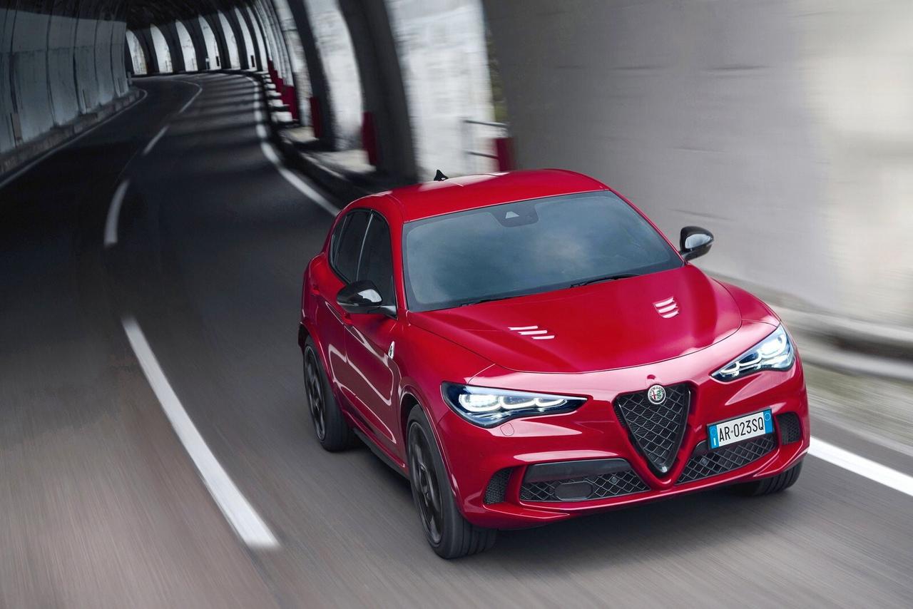 Alfa Romeo Stelvio quadrifoglio 520 CV AT8 Q4