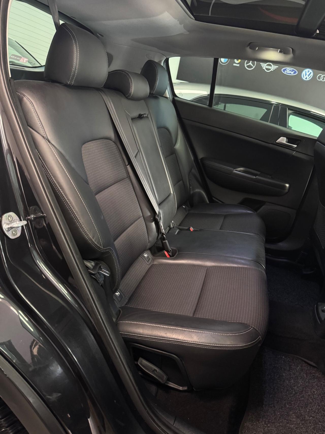 Kia Sportage 1.7 CRDI 141 CV TETTO APRIBILE