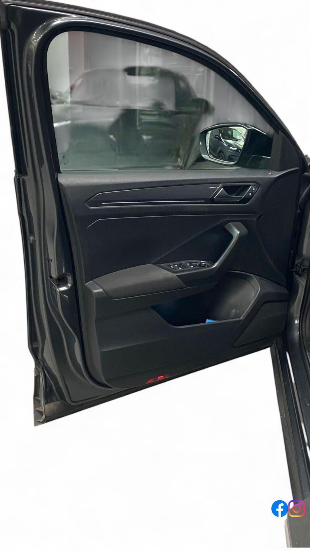 Volkswagen T-Roc 1.6 TDI R-Line