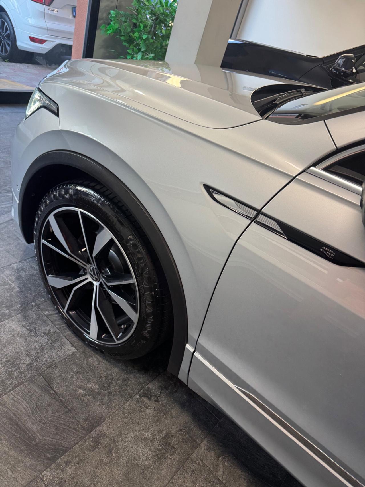 VW Tiguan 2.0 TDI 150 CV DSG R-Line Tetto Apribile