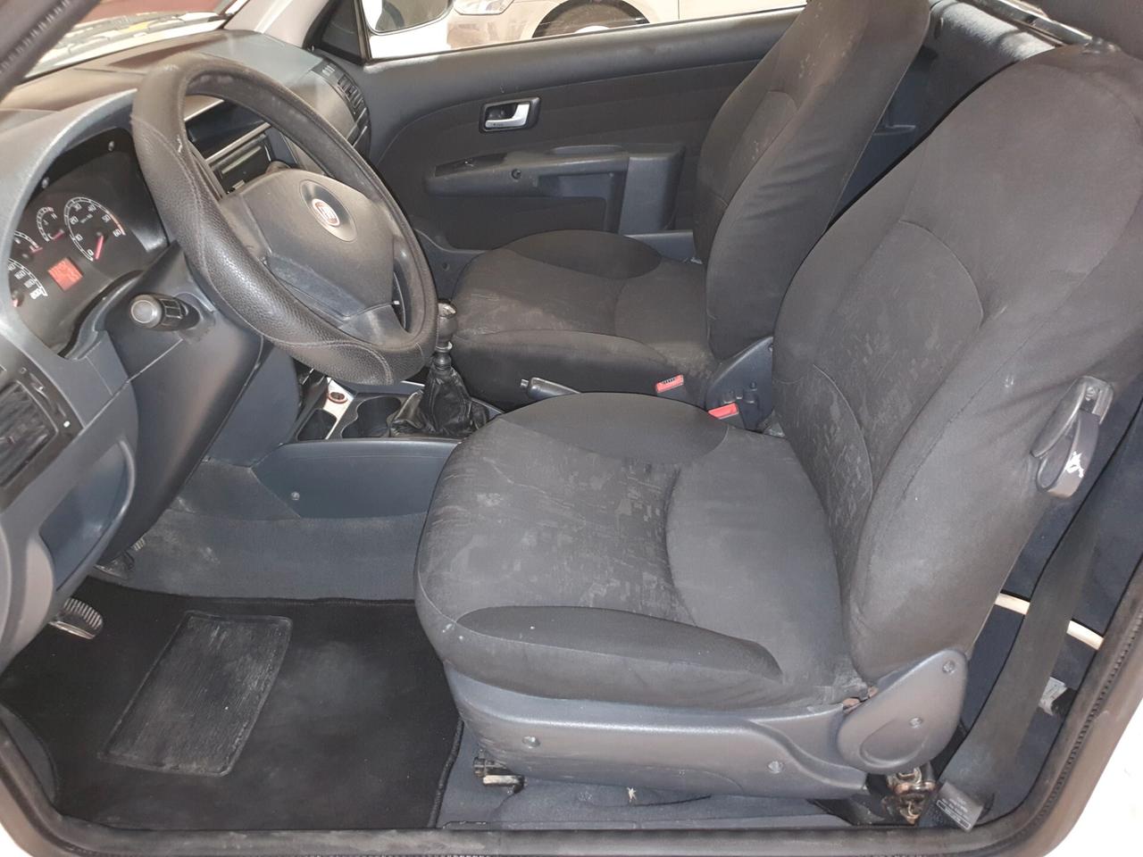 Fiat strada 1.3 multjet clima anno 2010 pronto per lavorare