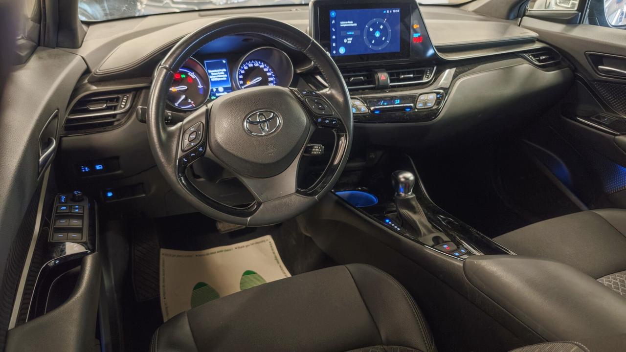 Toyota C-HR 1.8 Hybrid E-CVT Trend