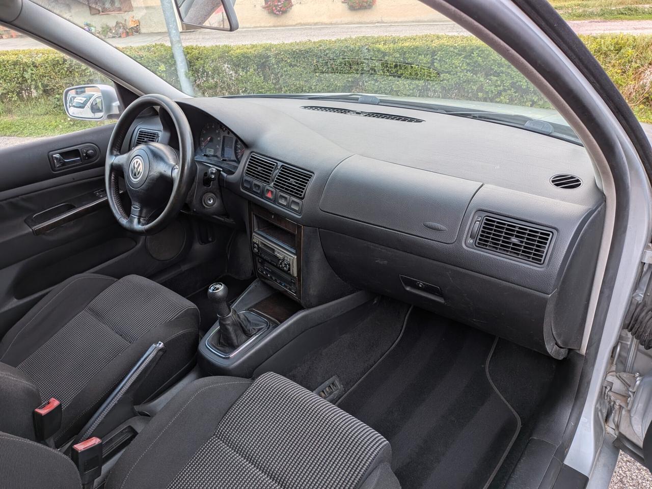 VW GOLF IV 1.8 20V T 180CV 3p. GTI