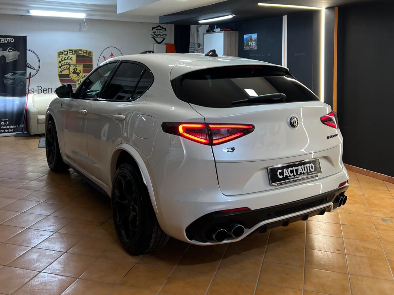 Alfa Romeo Stelvio 2.9 Bi-Turbo V6 510 CV AT8 Quadrifoglio