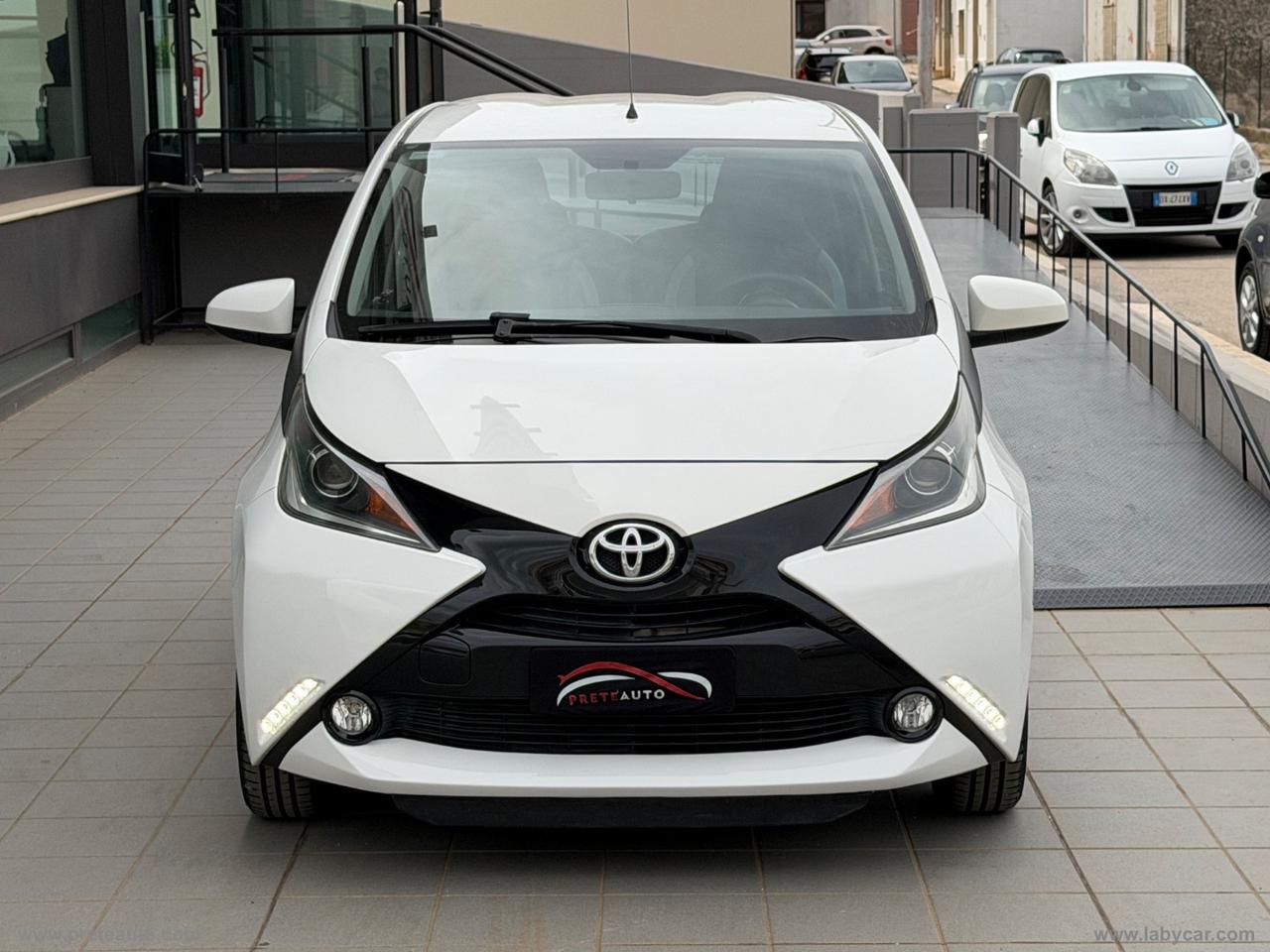 TOYOTA Aygo 1.0 VVT-i 69 CV 5p. x-cool