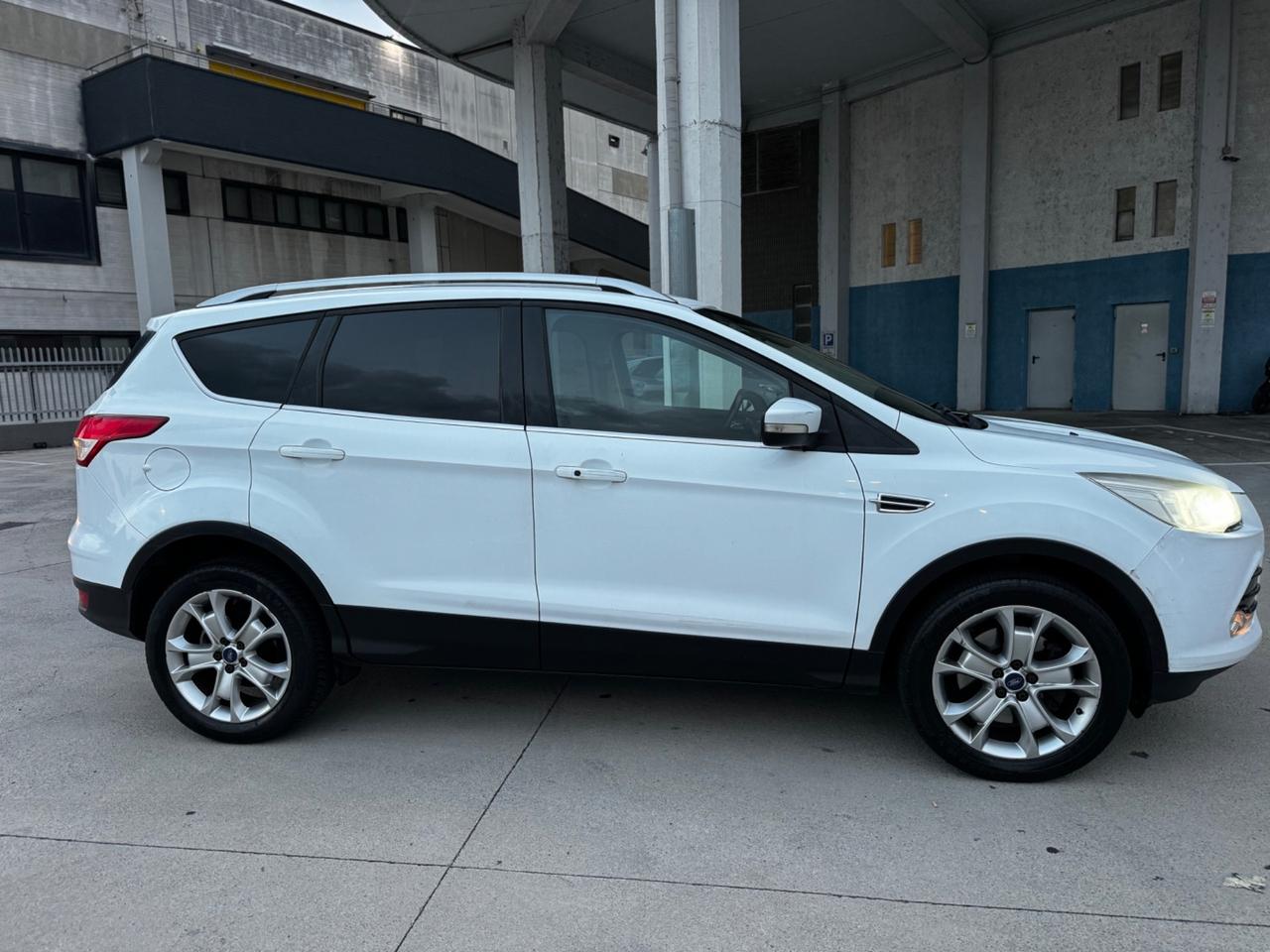 Ford Kuga 2.0 TDCI 163 CV 4WD Powershift Tit. 2013