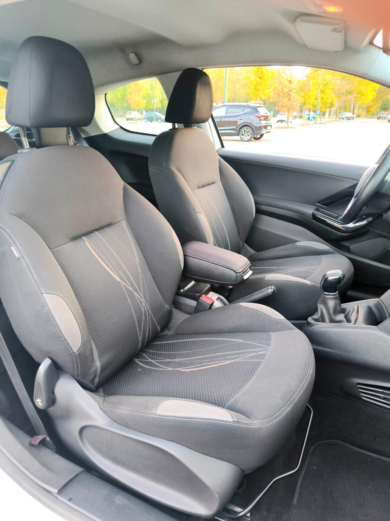 Peugeot 208 1o Serie 1.2VTI 82CV 3P Allure