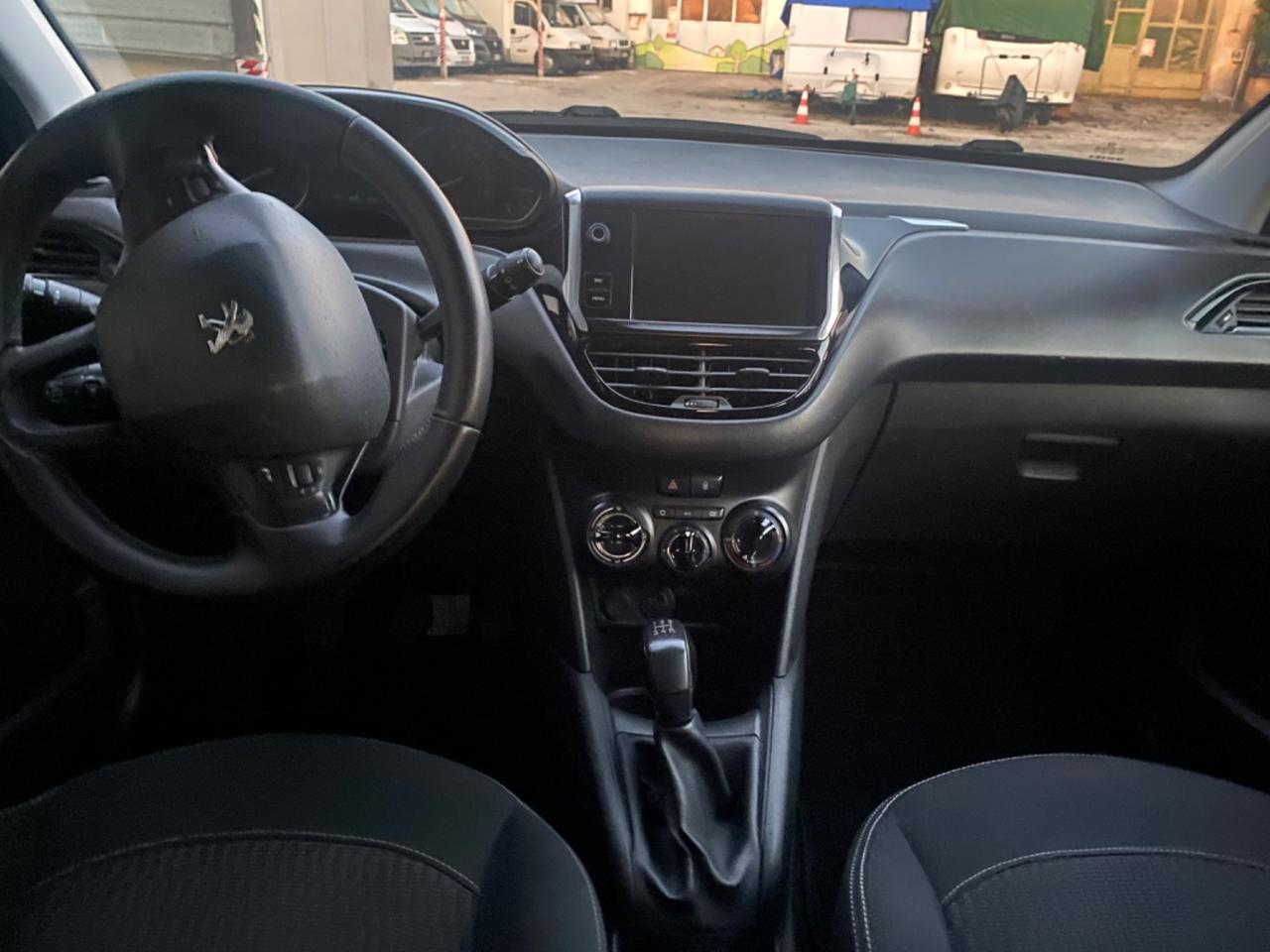 Peugeot 208 BlueHDi 120 S&S 5 porte Allure