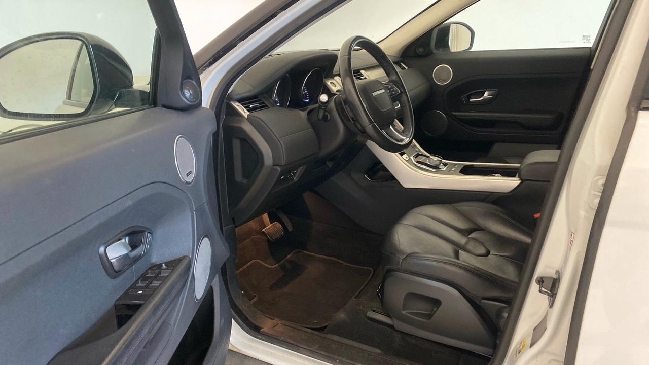 Land Rover Range Evoque 2.2 Sd4 5p. Pure