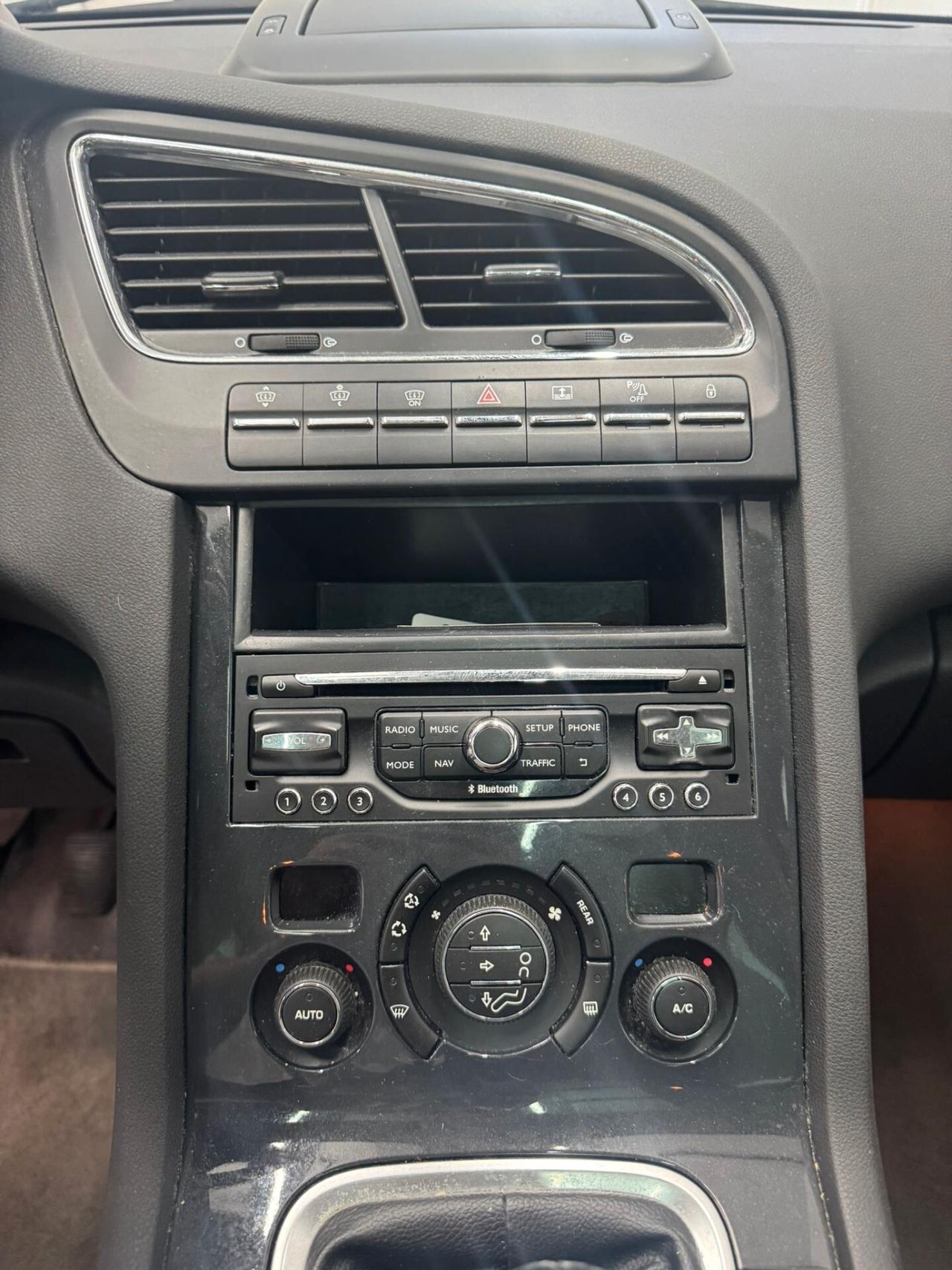Peugeot 5008 BlueHDi 120 S&S Allure