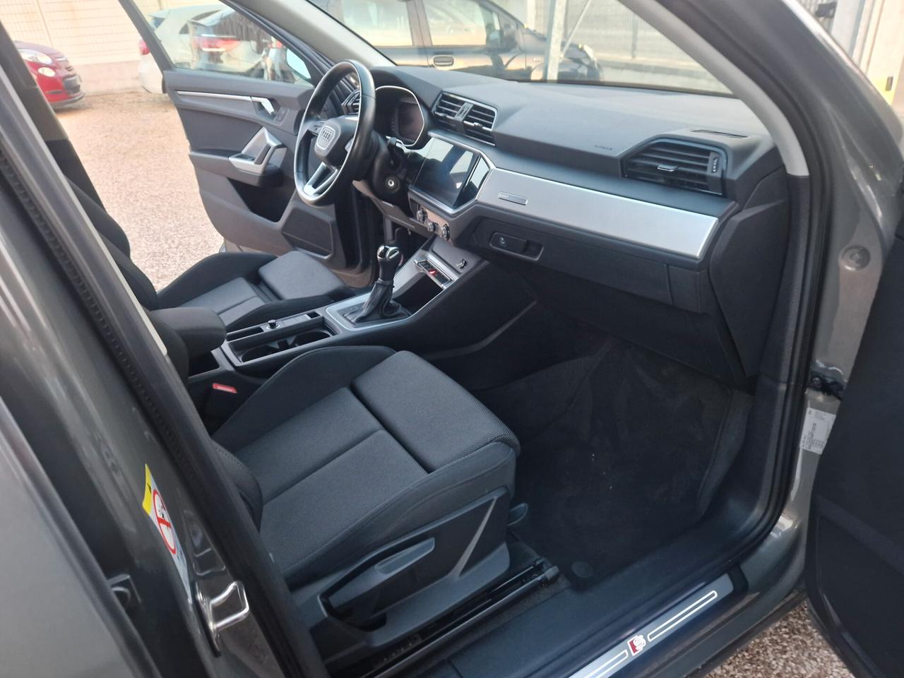 Audi Q3 SPORTBACK TDI quattro S tronic line edition