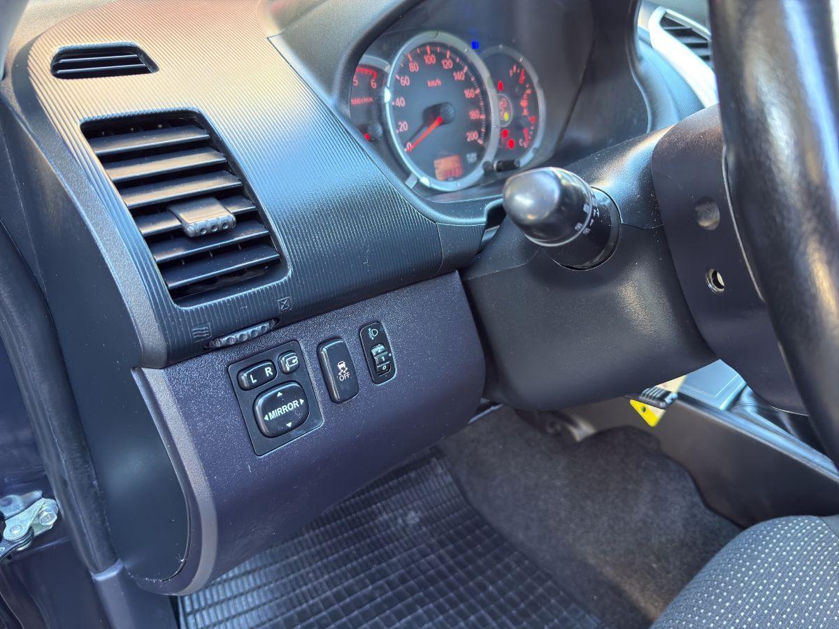 MITSUBISHI - L200 - 2.5 DI-D 178 CV DC Intense Plus