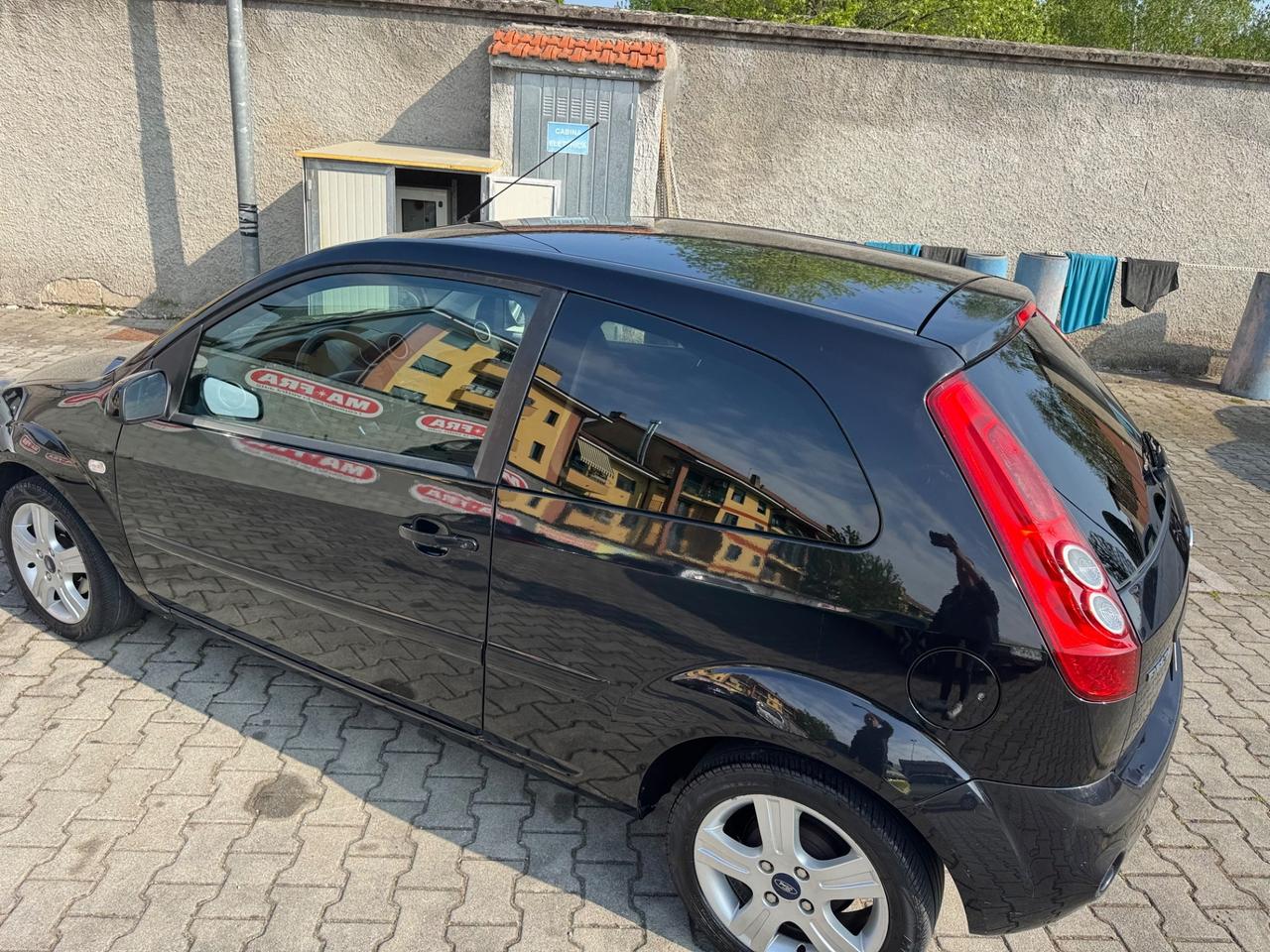 Ford Fiesta 1.2 16V 3p. neopatentati