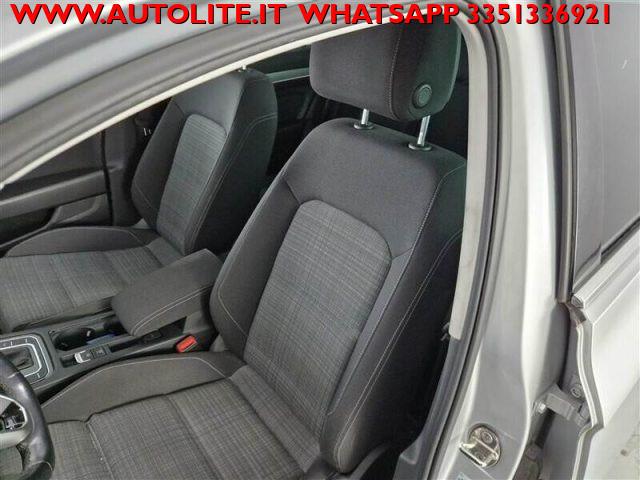 VOLKSWAGEN Passat Variant 2.0 TDI SCR EVO DSG GANCIO TRAINO ORIGINALE