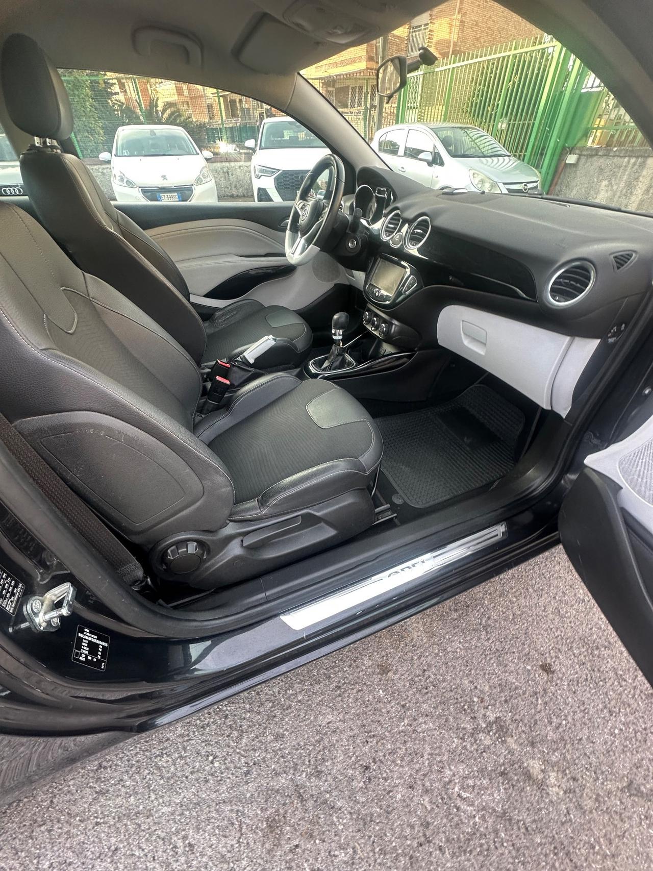 Opel Adam 1.2 70 CV