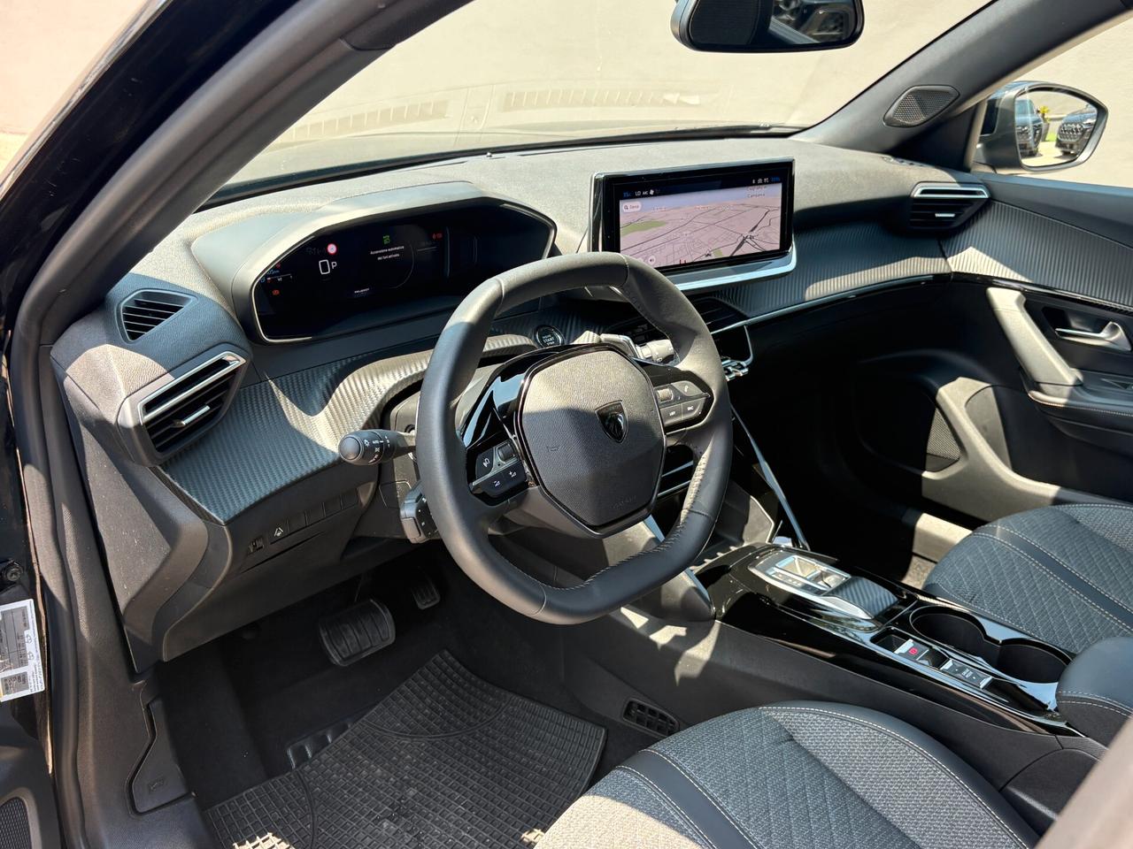 Peugeot 2008 Hybrid 110 e-DCS6 ALLURE PACK AUTOMATIC