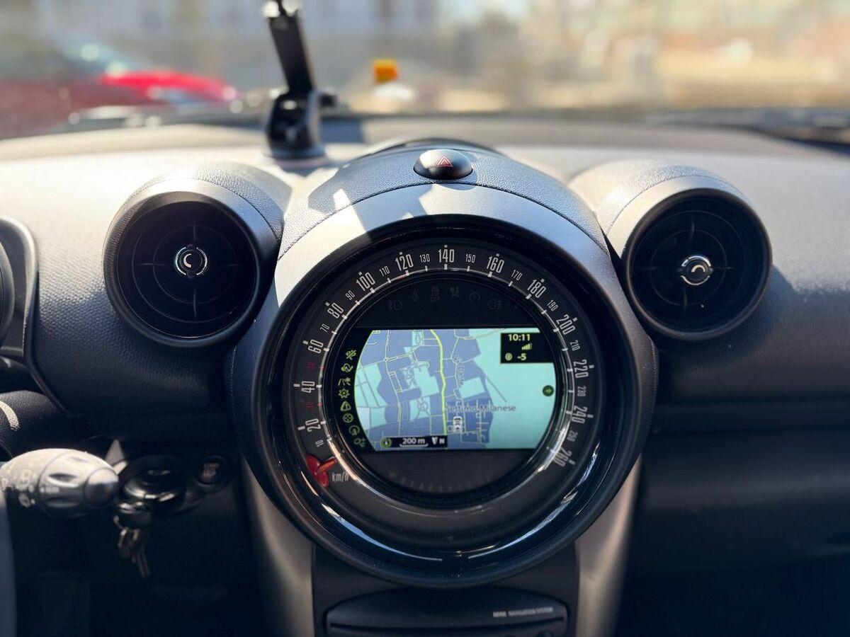 Mini Countryman 2.0 Cooper D Business auto E6